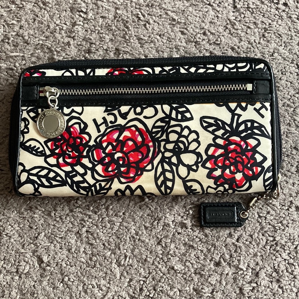 Coach wallet. Never used